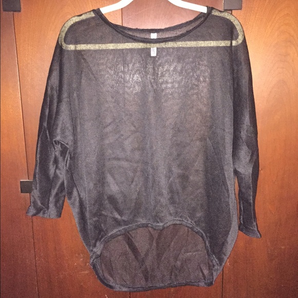 Black sheer hi-low sweater with 3/4 sleeves - Picture 1 of 4