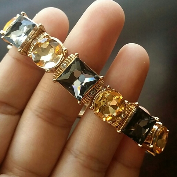 Cara Jewelry - $7 Black &Gold Beaded Bracelet faux diamonds