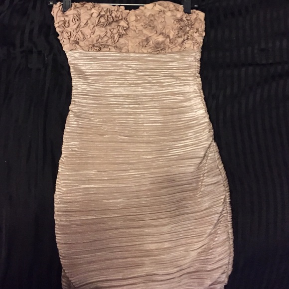 Tan strapless HC dress! - Picture 1 of 2