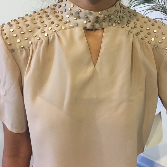 S/S Studded crop top. - Picture 2 of 4