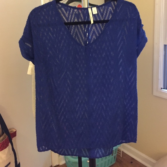 MIAMI Blue Chevron Tee - Picture 1 of 2