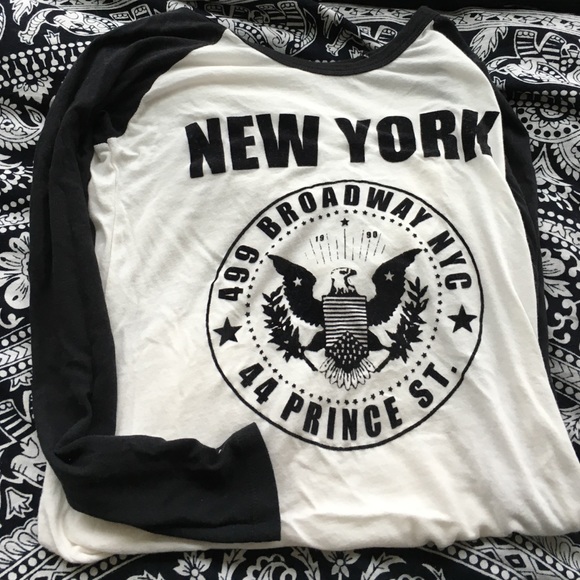 NEW Brandy Melville New York Long Sleeve
