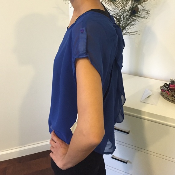 Cap sleeve solid georgette top. - Picture 4 of 4