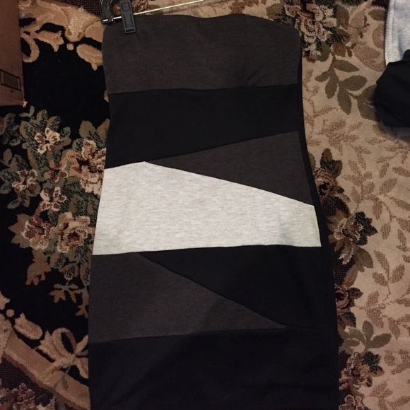 Strapless color block white,grey, black. - Picture 1 of 1