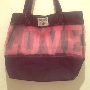 GREAT bag for the beach or any where else💗💟👛🎀