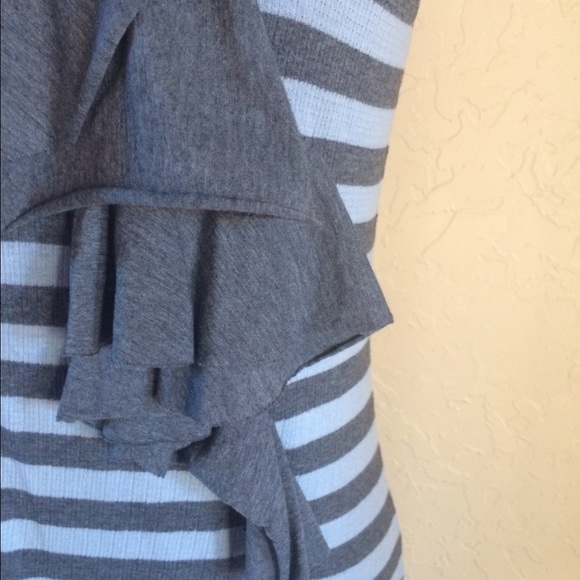 Closet Romantic // tank top - Picture 2 of 3