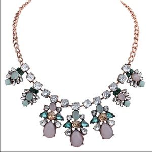 Statement necklace