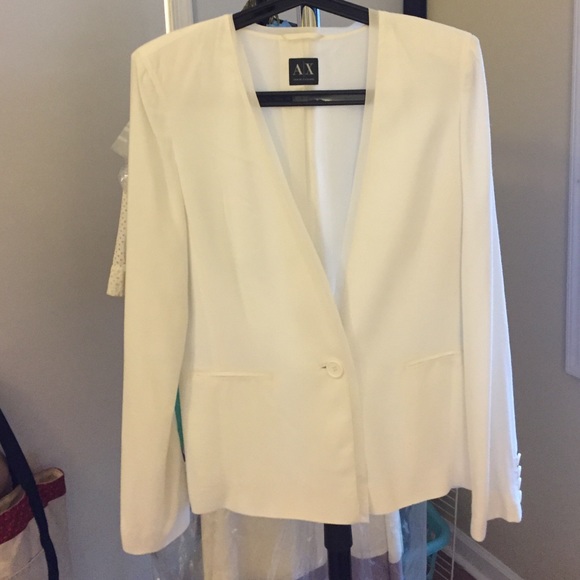 ARMANI EXCHANGE White Blazer
