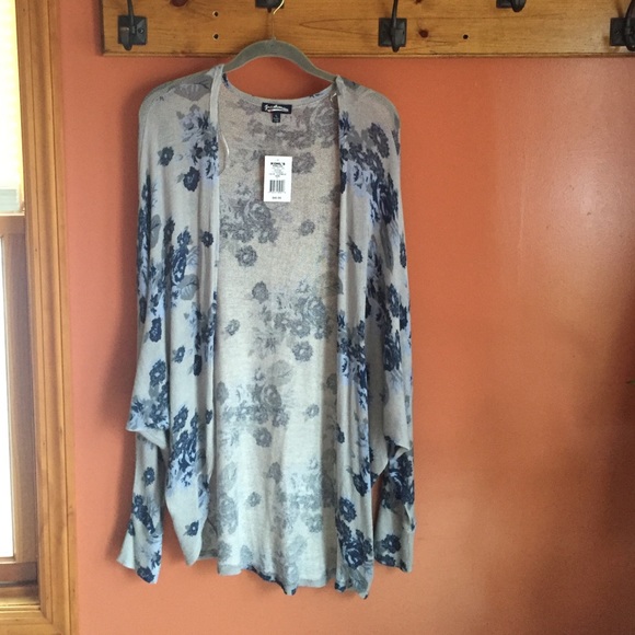 Long sleeve Light Floral Cardigan