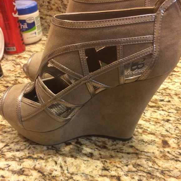 Giani Bernini wedges