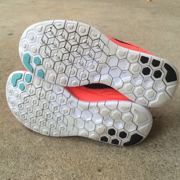 SOLD Women's Nike Free 5.0 - Picture 4 of 4