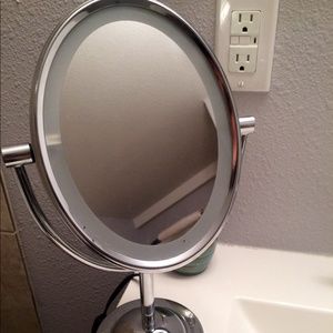 Conair Double Sided Illuminated Makeup Mirror