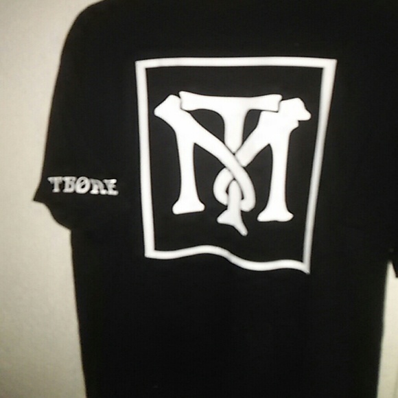 Customized tees - Picture 2 of 2