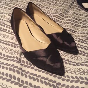Adorable black flats