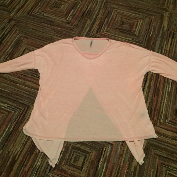 Cross back yoga tee - Picture 2 of 4