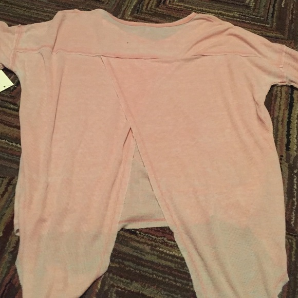 Cross back yoga tee - Picture 3 of 4