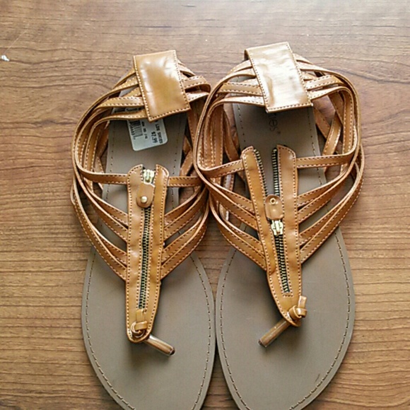 Shoes ( sandals)