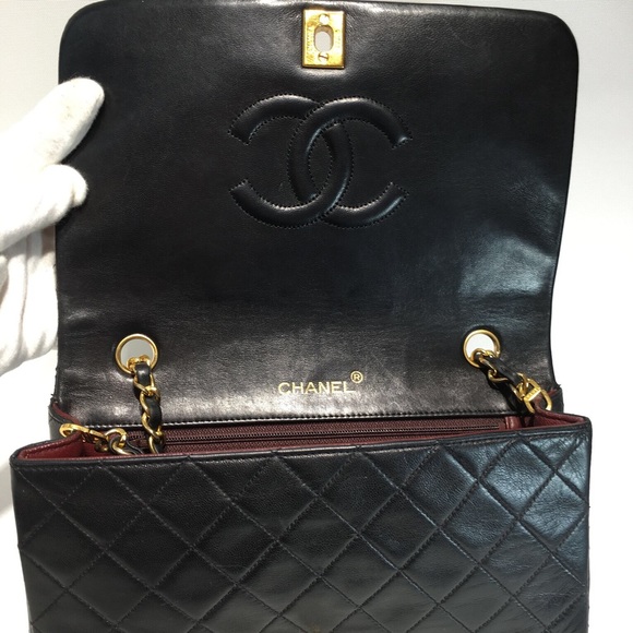 💖HP!!💖 Authentic Chanel Single Flap Bag - Picture 4 of 4