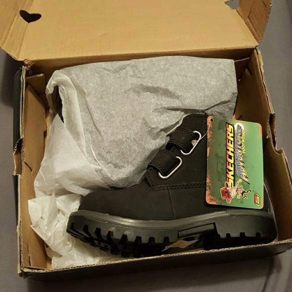 🔥SOLD🔥NWT Sketcher boots