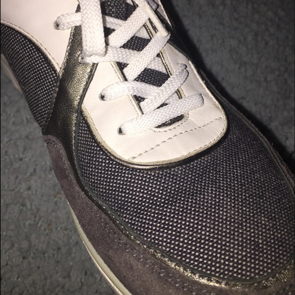 Chanel sneackers size 8 - Picture 2 of 4