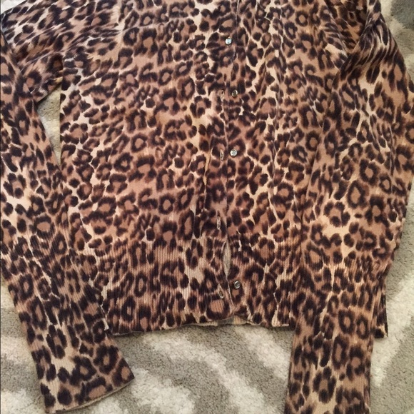 Sweater - Picture 3 of 3