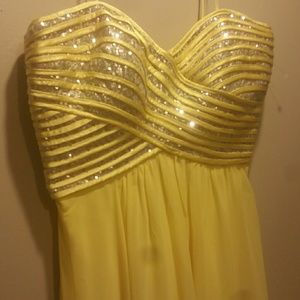 Beautiful sparkly dress!!!