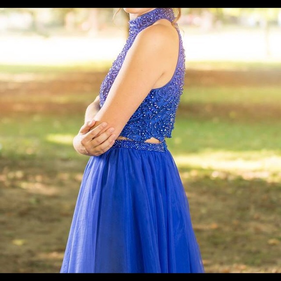 Dress - Picture 2 of 3