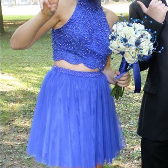 Dress - Picture 3 of 3