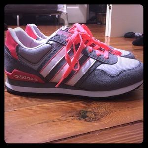Adidas pink and grey tennis shoe size 8