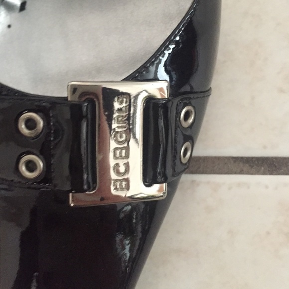 Shoes - Picture 2 of 2