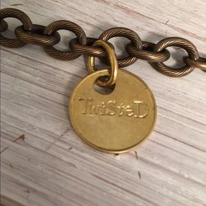 Twisted silver necklace