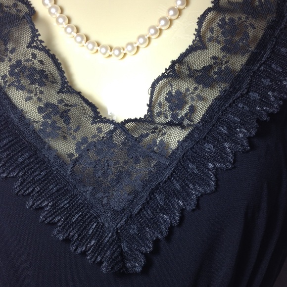 SOLD IN BUNDLE - Picture 3 of 3