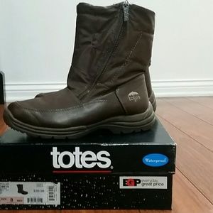 TOTES BOOTS
