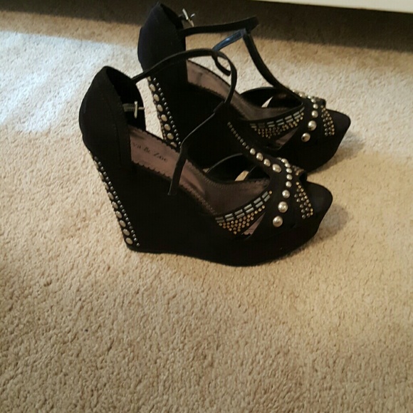 Wedges - Picture 2 of 4