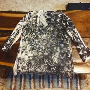 Quarter sleeve shirt