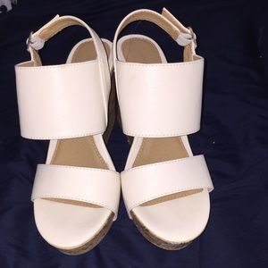 White Wedges