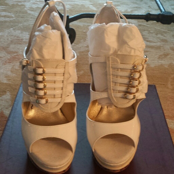 JONATHAN KELSEY Platform Sandals - Picture 5 of 6