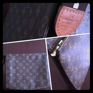Pouche Documents Louis Vuitton bag.