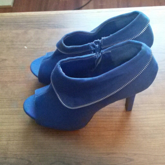 Shoes ( heels)