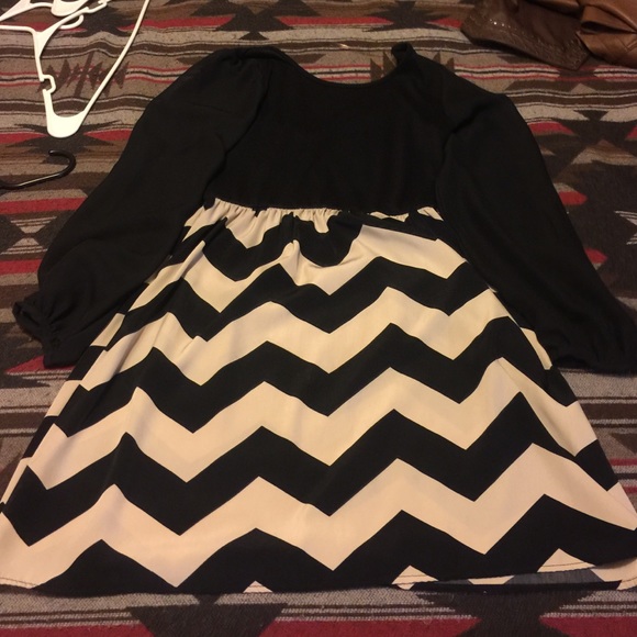 Dress size medium - Picture 1 of 1