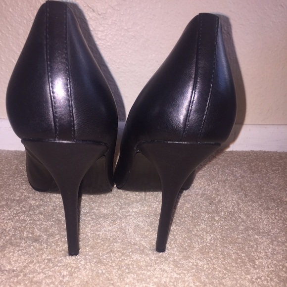 SOLD🚫❗️Steve Madden pumps - Picture 3 of 4