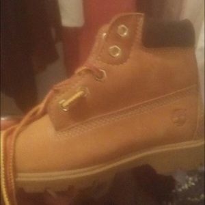 Never worn kids size 11 timberland boots