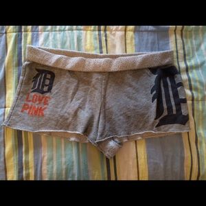 VS Pink Detroit Tigers shorts