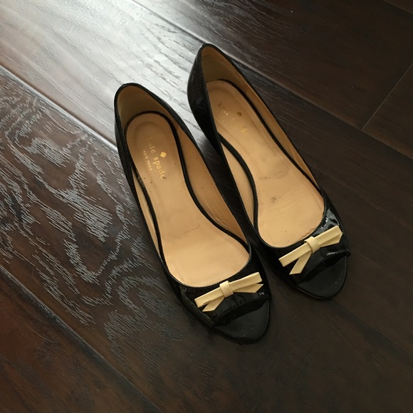 Kate spade bow heel
