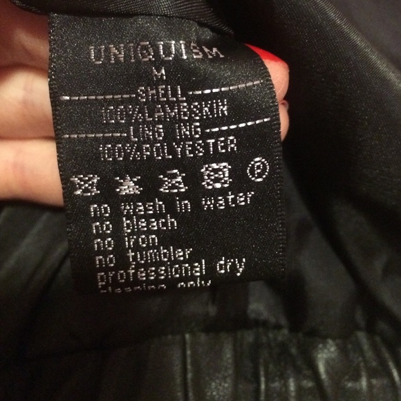 Cute black jacket!! - Picture 3 of 3