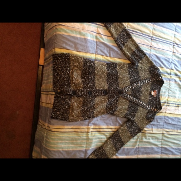 MUDD sweater