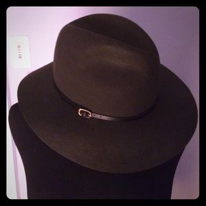 The Fedora Olive Felt Hat by Topshop
