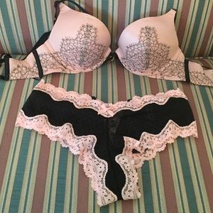 VS bombshell and matching undies