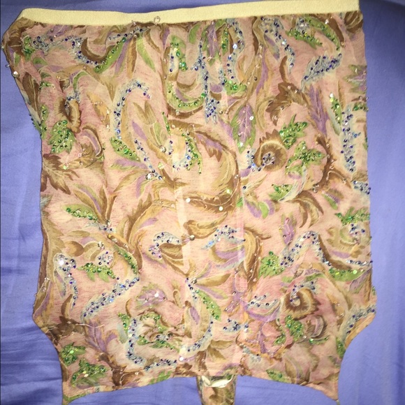 Pretty sequin flowers tank top🌟