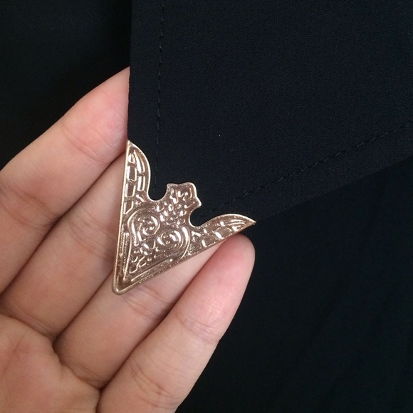 Top - Picture 2 of 3